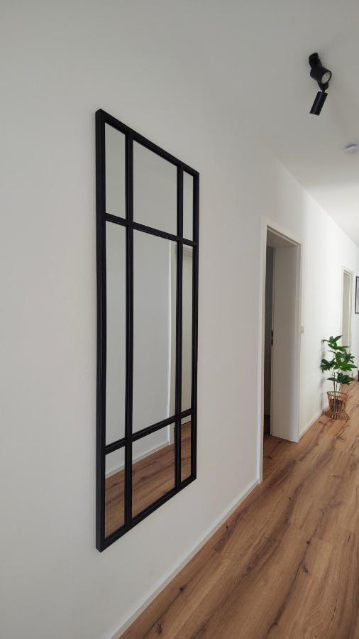 Hygge Home - Mit Garten Und Stellplatz Fuer Feriengaeste-, Monteure / Netflix / 10 Min. Zur Sinsheim Therme Und Zur Autobahn Exterior photo