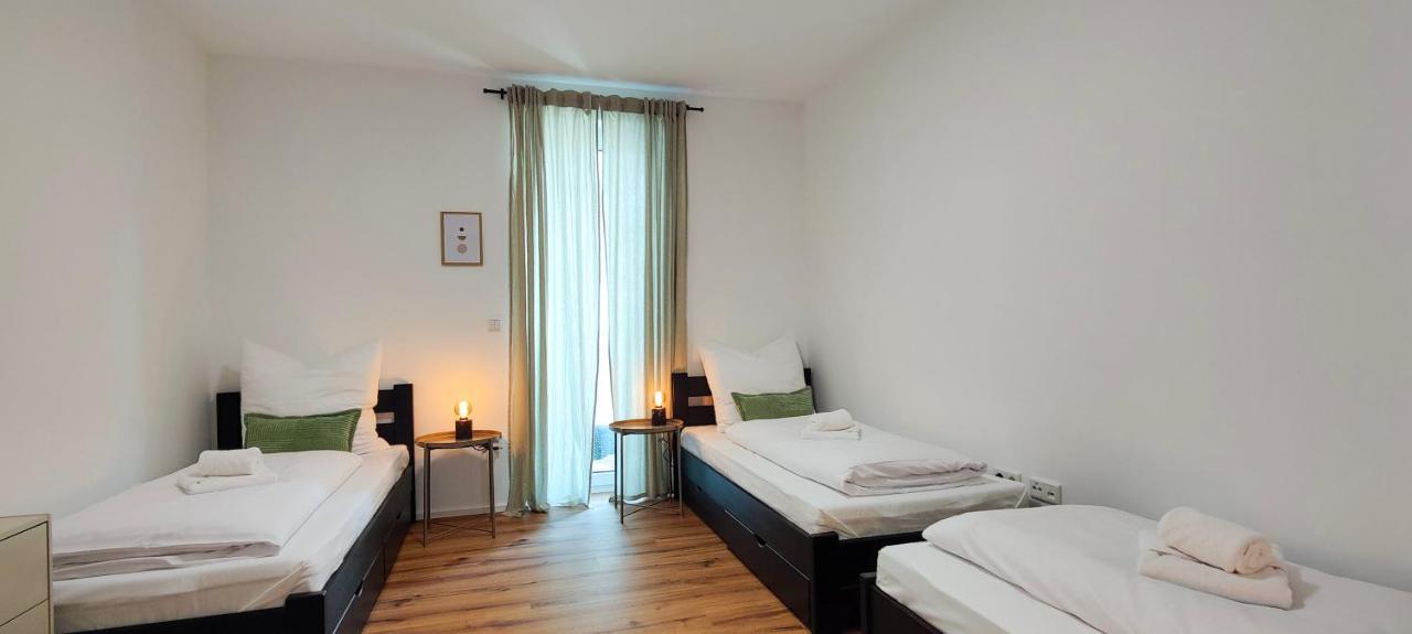 Hygge Home - Mit Garten Und Stellplatz Fuer Feriengaeste-, Monteure / Netflix / 10 Min. Zur Sinsheim Therme Und Zur Autobahn Exterior photo