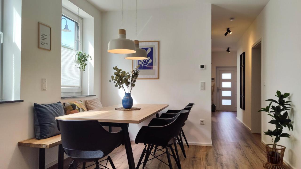 Hygge Home - Mit Garten Und Stellplatz Fuer Feriengaeste-, Monteure / Netflix / 10 Min. Zur Sinsheim Therme Und Zur Autobahn Exterior photo