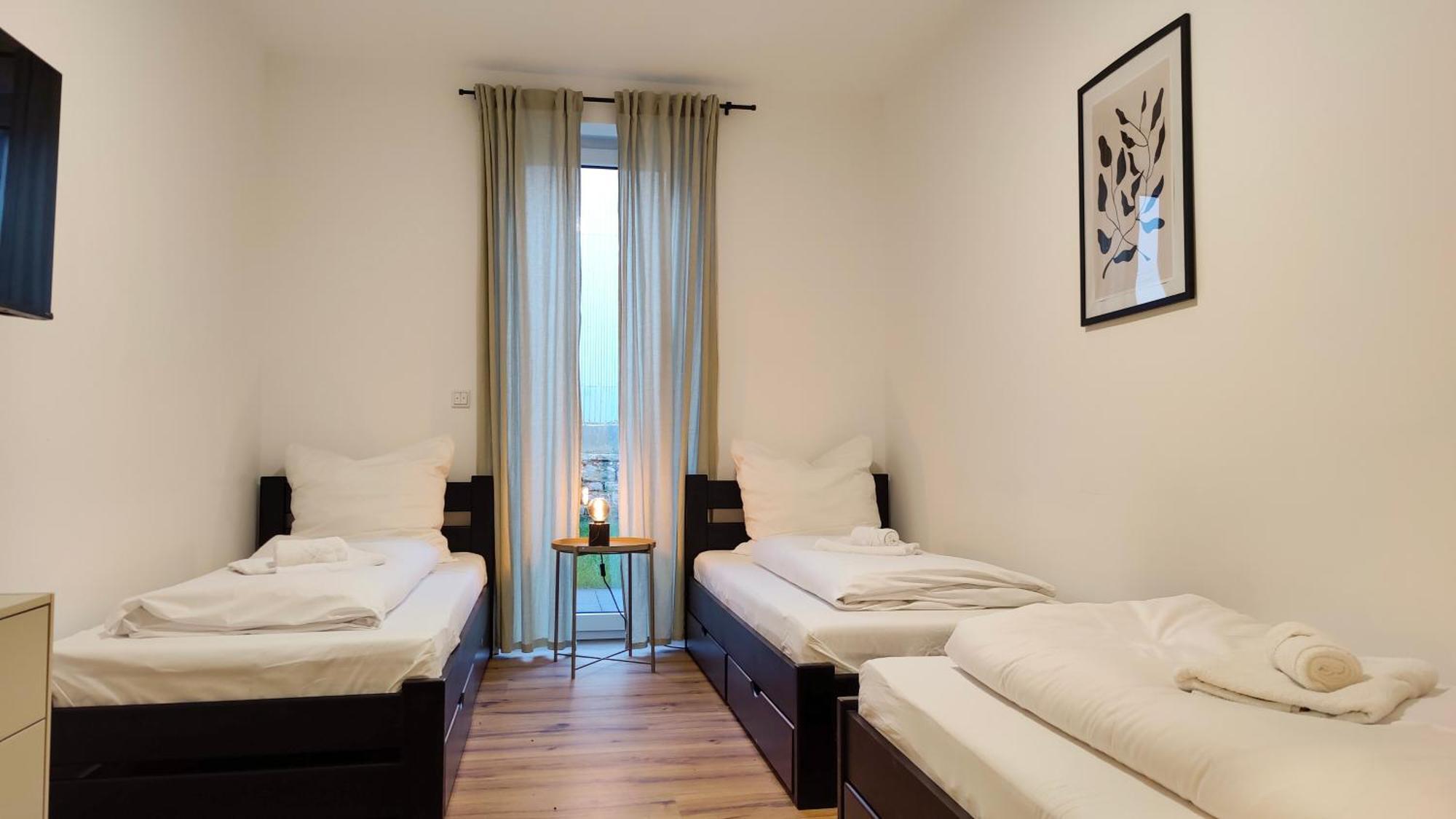 Hygge Home - Mit Garten Und Stellplatz Fuer Feriengaeste-, Monteure / Netflix / 10 Min. Zur Sinsheim Therme Und Zur Autobahn Exterior photo